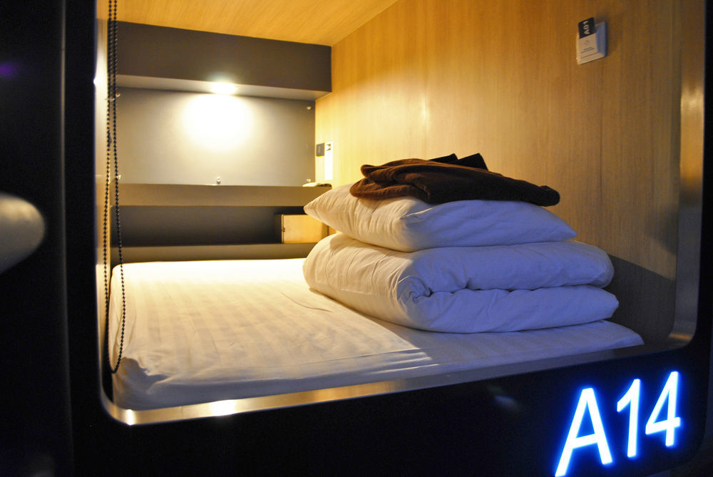 Mybed Ratchada Hotel Bangkok Buitenkant foto