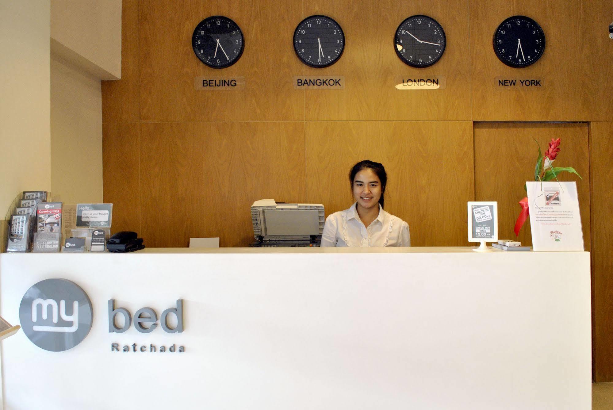 Mybed Ratchada Hotel Bangkok Buitenkant foto